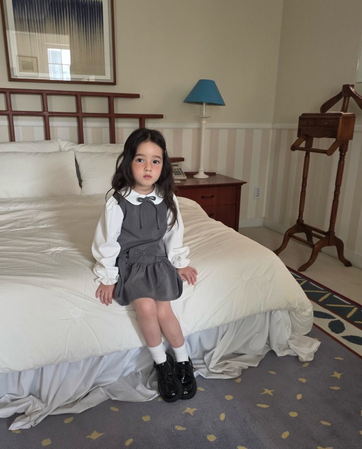 Comma - Korean Children Fashion - #Kfashion4kids - Round Collar Blouse