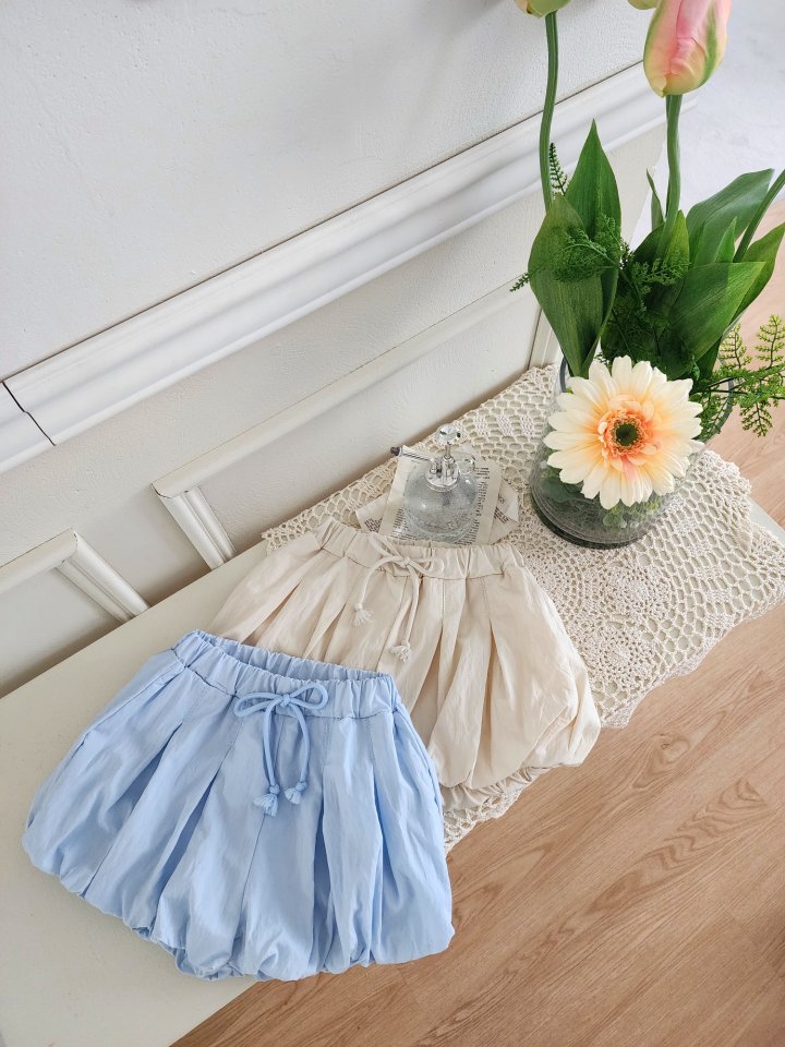 Dalla - Korean Children Fashion - #toddlerclothing - Milk Balloon Shorts - 4