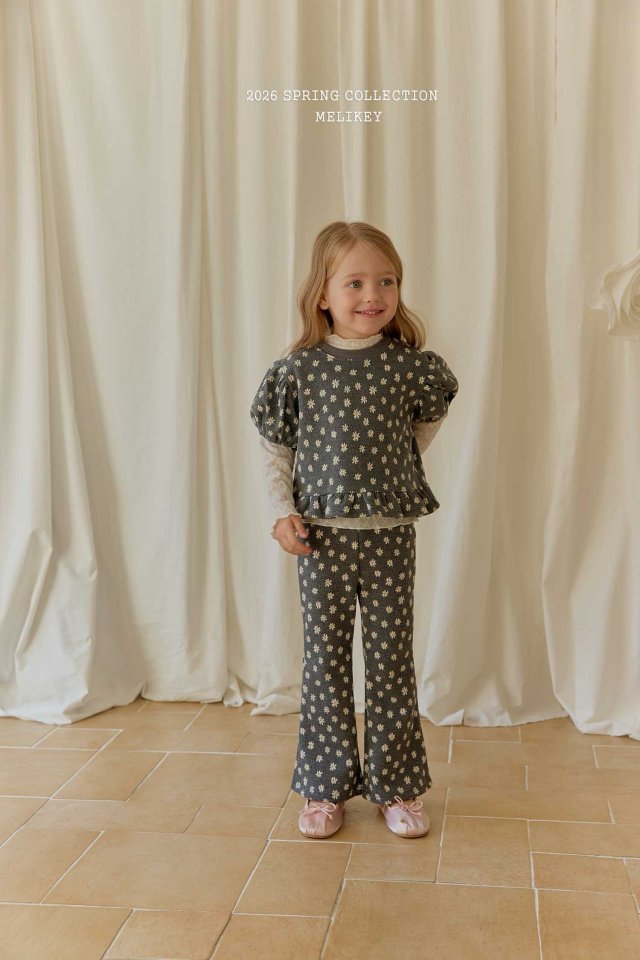 Melikey - Korean Children Fashion - #kidsstore - Spring Daisy Bootcut Pants - 9