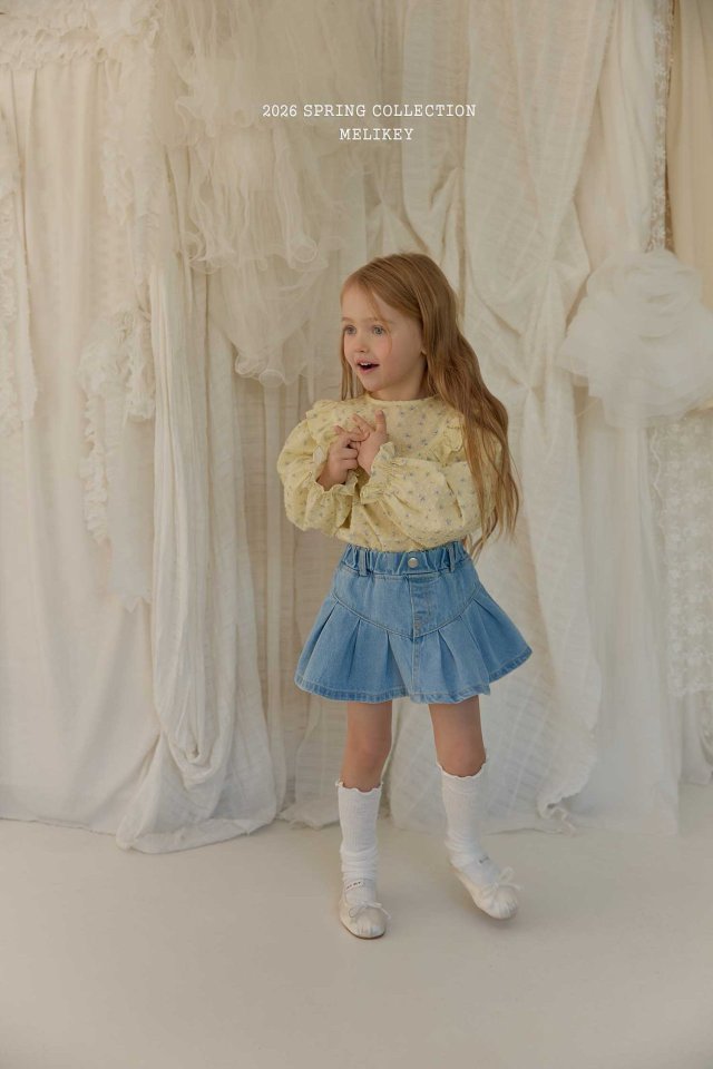 Melikey - Korean Children Fashion - #littlefashionista - Round Frill Blouse (Yellow Flower) - 11