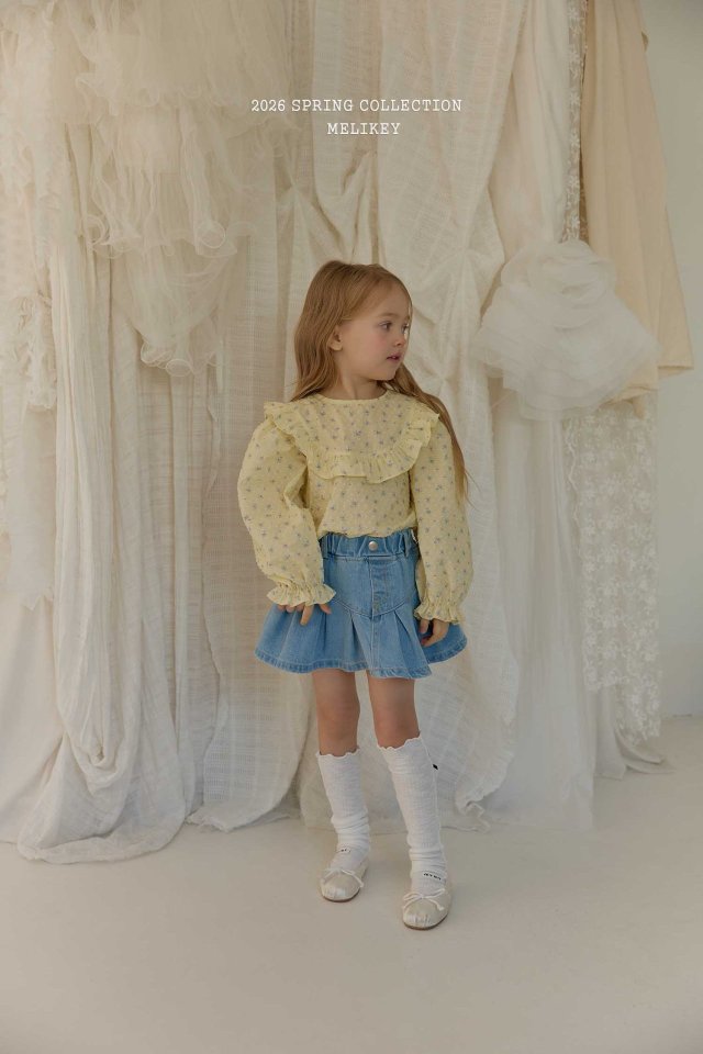 Melikey - Korean Children Fashion - #magicofchildhood - Round Frill Blouse (Yellow Flower) - 12