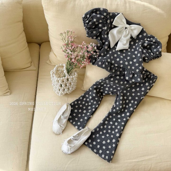 Melikey - Korean Children Fashion - #toddlerclothing - Spring Daisy Bootcut Pants