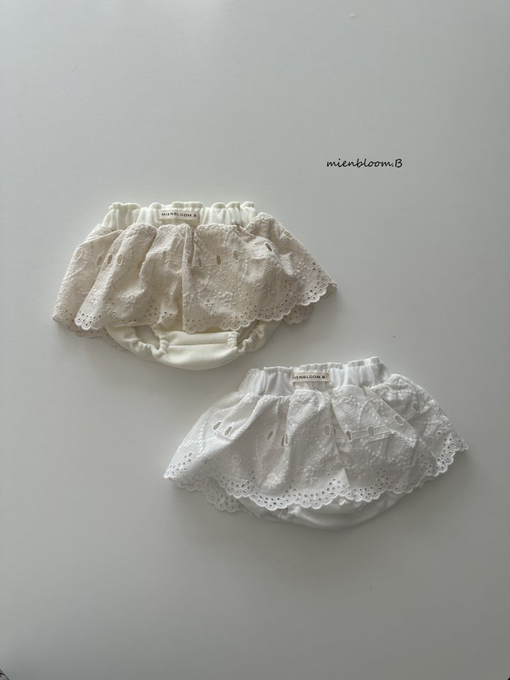 Bebe Spring Flower Bloomer by Mienbloom B for Baby - view 1