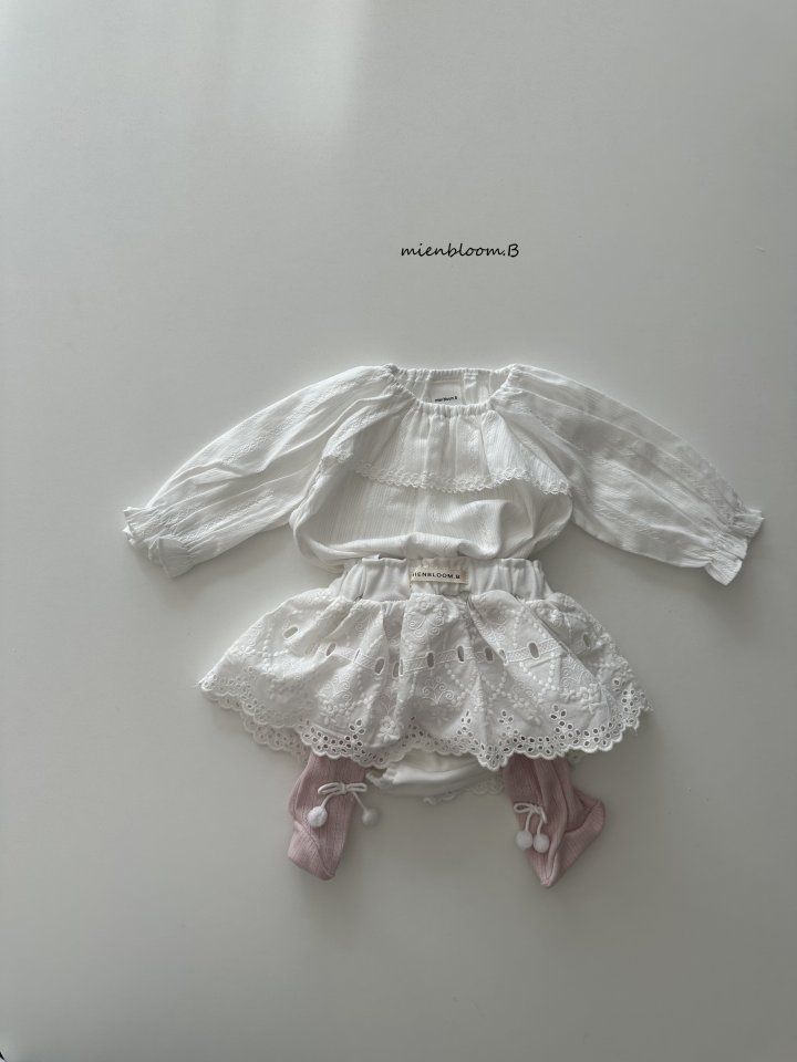 Bebe Spring Flower Bloomer by Mienbloom B for Baby - view 4