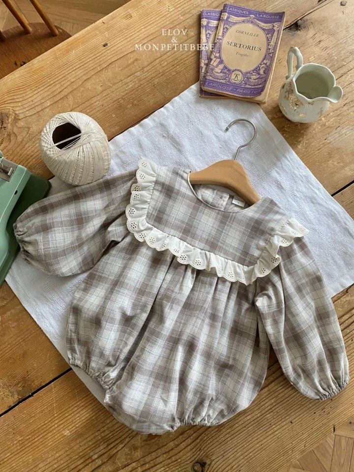 Mon Petit Bebe - Korean Baby Fashion - #babyootd - Bebe Irene Frill Suit - 7