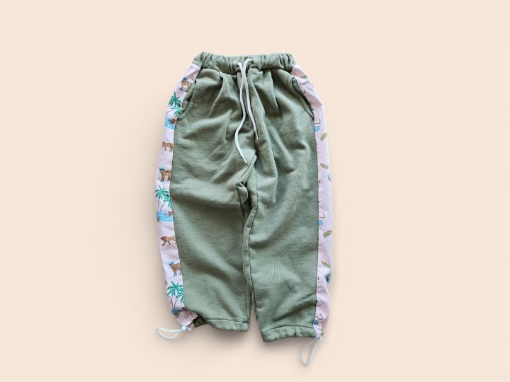 Mooi Store - Korean Children Fashion - #littlefashionista - Cheetah Contrast String Pants - 8