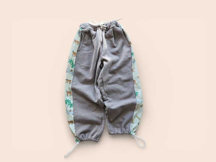 Mooi Store - Korean Children Fashion - #magicofchildhood - Cheetah Contrast String Pants - 9