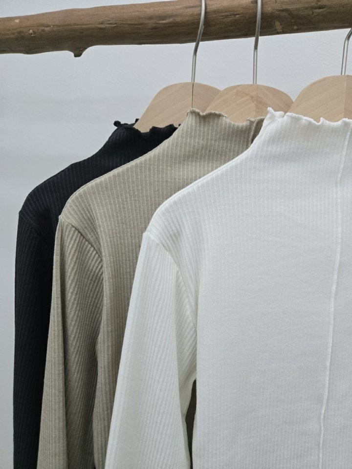 Most - Korean Women Fashion - #thelittlethings - Annie Turtleneck Tee - 5