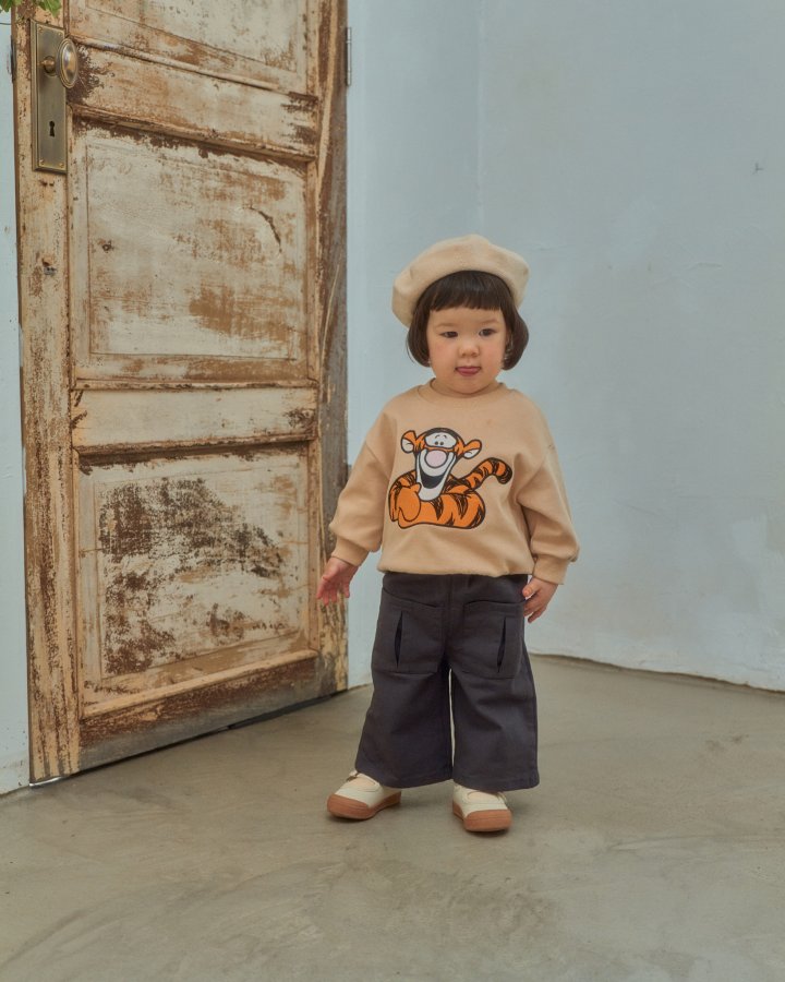 Oott Bebe - Korean Women Fashion - #thelittlethings - Pooh Friends Sweatshirt Tigger (Adult) - 2