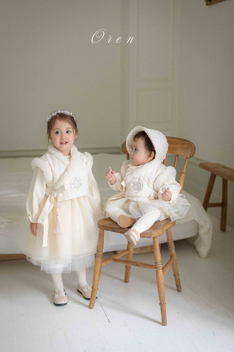 Oren - Korean Baby Fashion - #babygirlfashion - Bebe Yoonseul Girls Hanbok Suit