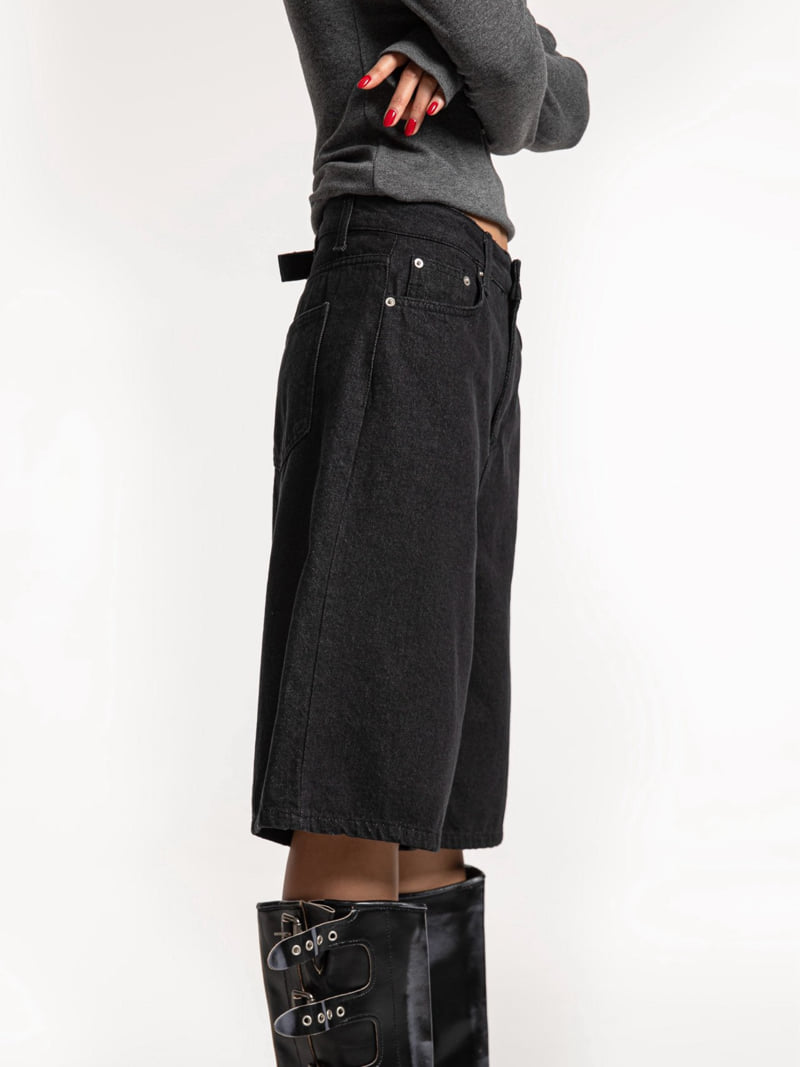 Paper Moon - Korean Women Fashion - #momslook - Classic Washed Wide Bermuda Pants