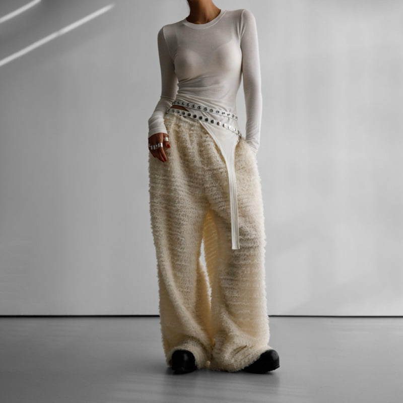 Paper Moon - Korean Women Fashion - #momslook - Unbalanced Hem Line Detail Slim Long Sleeved Tee - 6