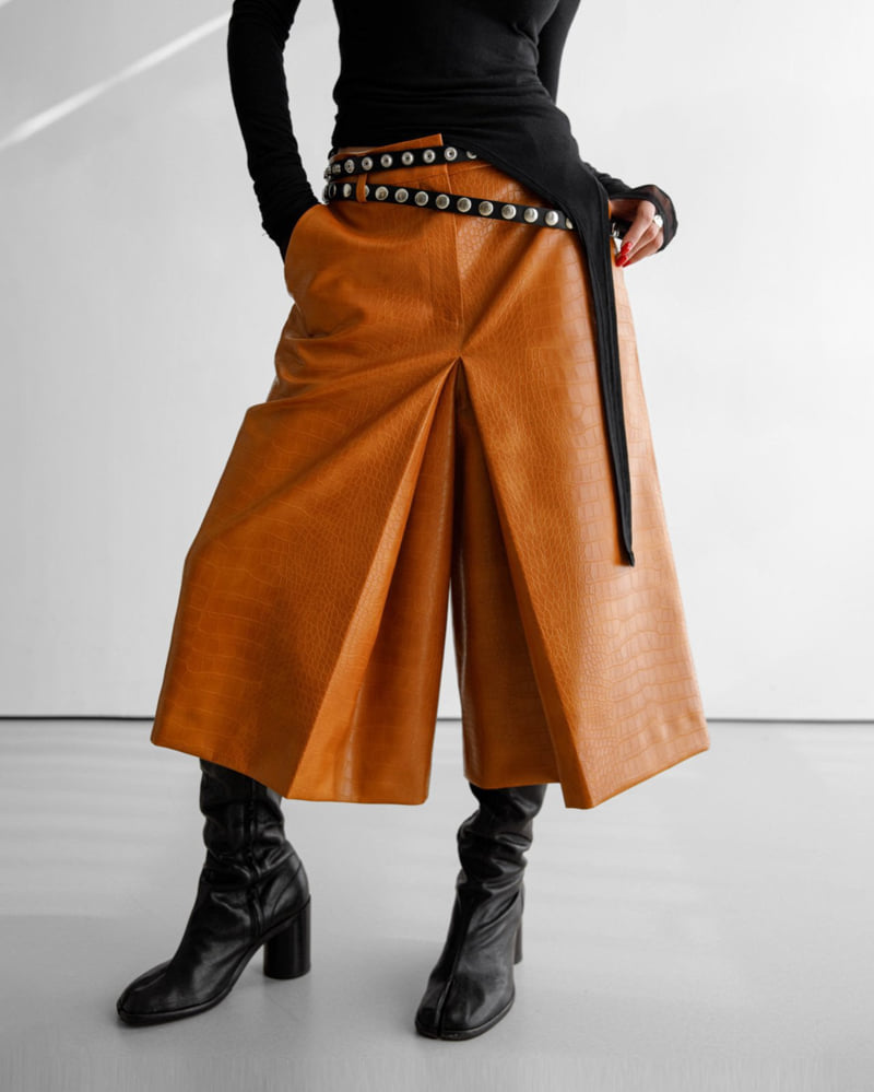 Paper Moon - Korean Women Fashion - #momslook - Crocodile Vegan Leather Skirt Detail Wide Culottes Pants - 8