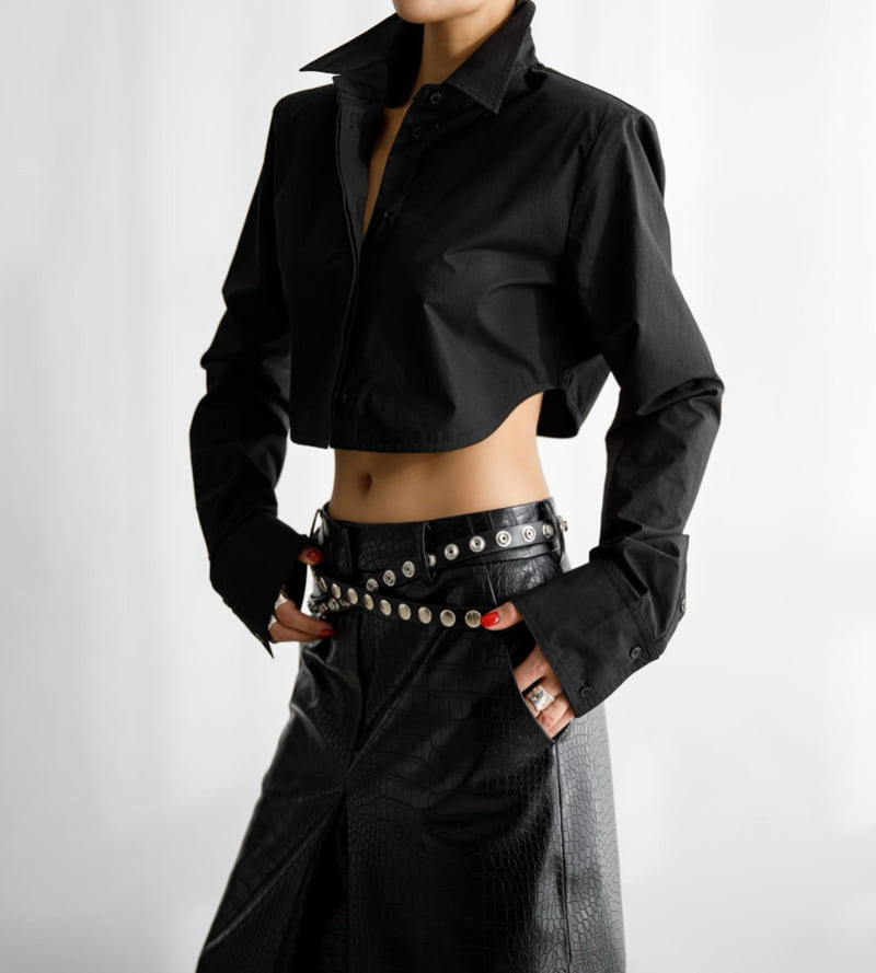 Paper Moon - Korean Women Fashion - #momslook - Classic Shoulder Padded Crop Button Down Shirt - 5