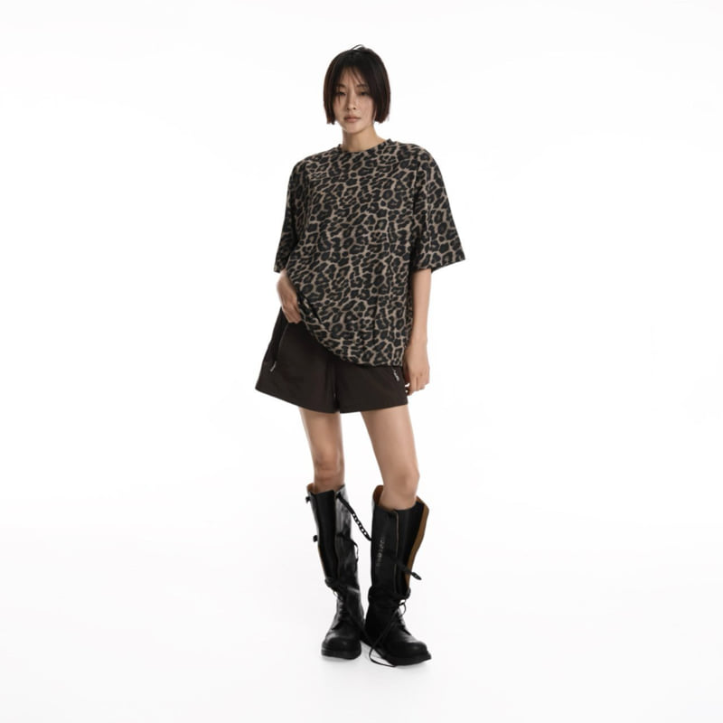 Paper Moon - Korean Women Fashion - #momslook - Oversized Leopard Print Tee - 2
