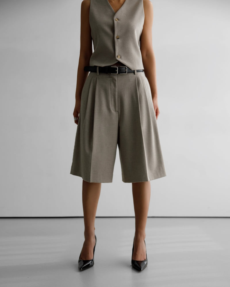 Paper Moon - Korean Women Fashion - #momslook - Flannel Wool Set-up Bermuda Pants - 11