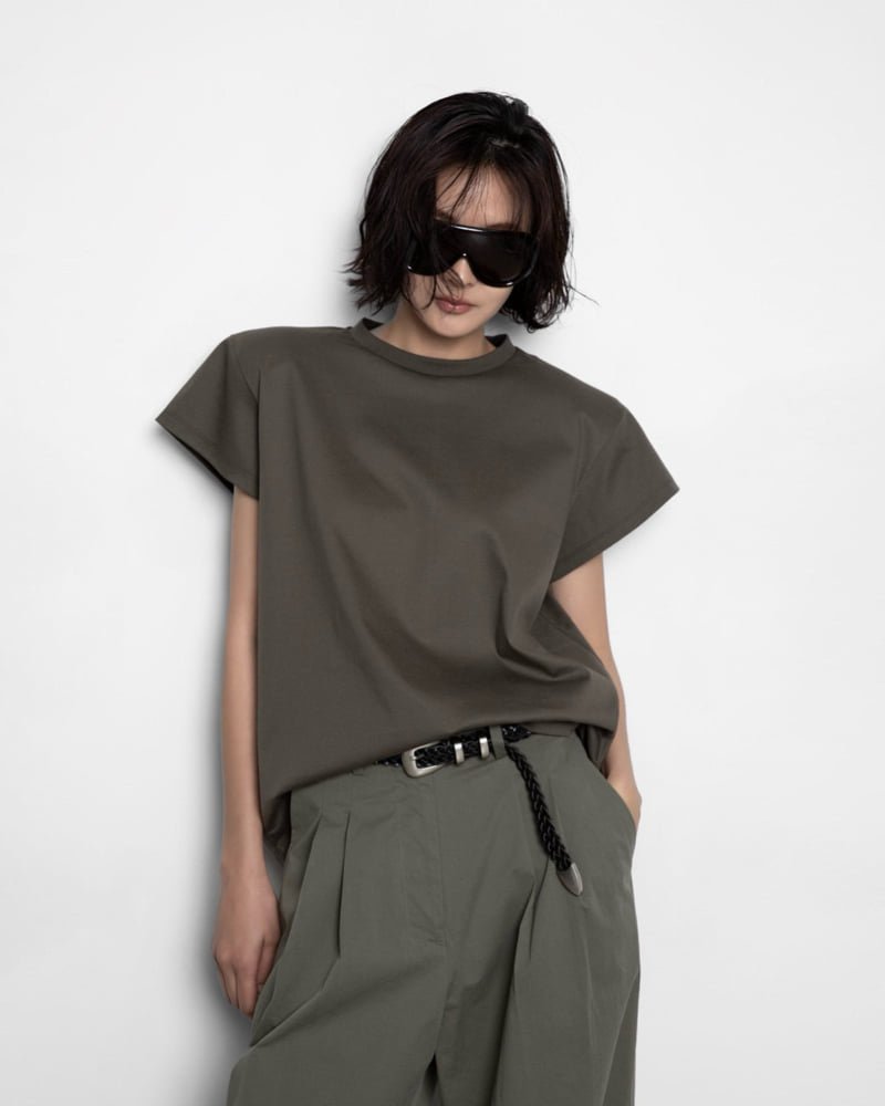 Paper Moon - Korean Women Fashion - #momslook - Padded Shoulder Wing Sleeve Tee - 6
