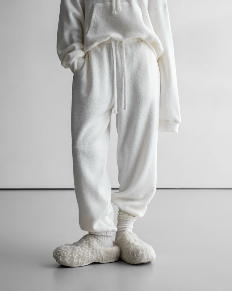 Paper Moon - Korean Women Fashion - #momslook - Hairy Texture Cozy Jogger Pants - 7