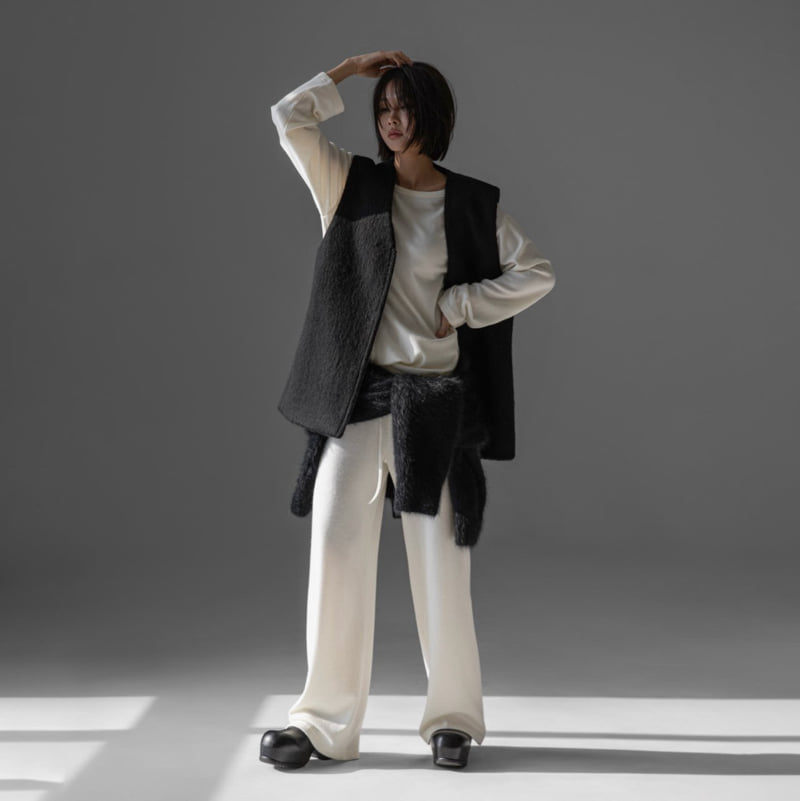 Paper Moon - Korean Women Fashion - #momslook - Alpaca Wool Zip-up Vest - 12