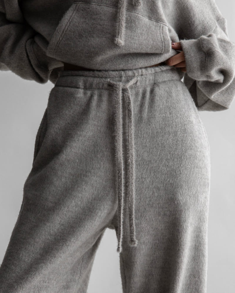 Paper Moon - Korean Women Fashion - #thatsdarling - Hairy Texture Cozy Jogger Pants - 4