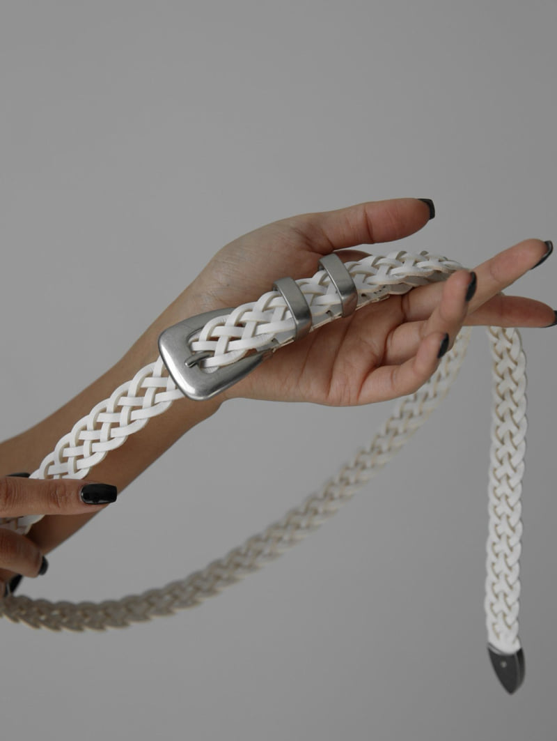 Paper Moon - Korean Women Fashion - #vintageinspired - Twist Weaving Leather Buckle Belt - 2