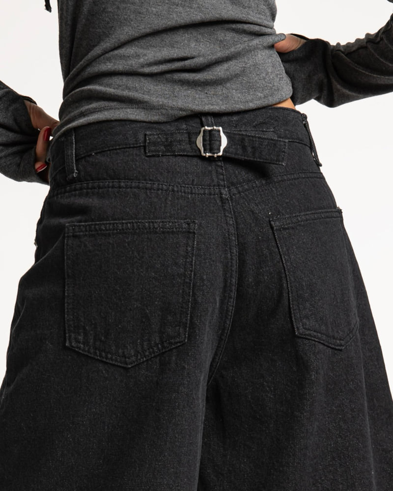Paper Moon - Korean Women Fashion - #momslook - Classic Washed Wide Bermuda Pants - 4