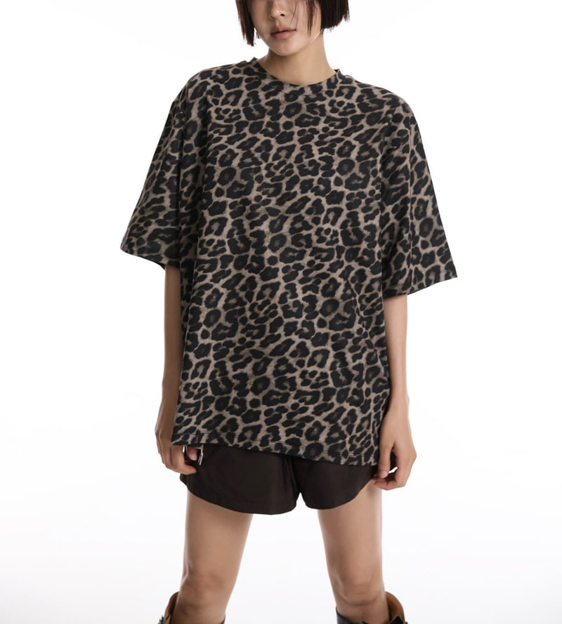 Paper Moon - Korean Women Fashion - #womensfashion - Oversized Leopard Print Tee