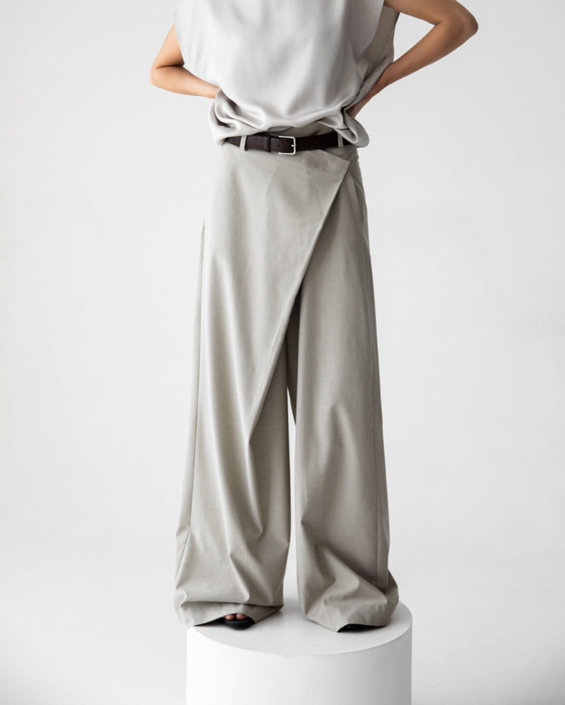 Paper Moon - Korean Women Fashion - #womensfashion - Asymmetry Pintuck Wide Maxi Trousers - 6