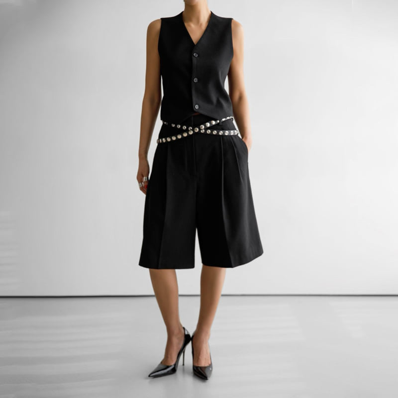 Paper Moon - Korean Women Fashion - #womensfashion - Flannel Wool Set-up Bermuda Pants - 2