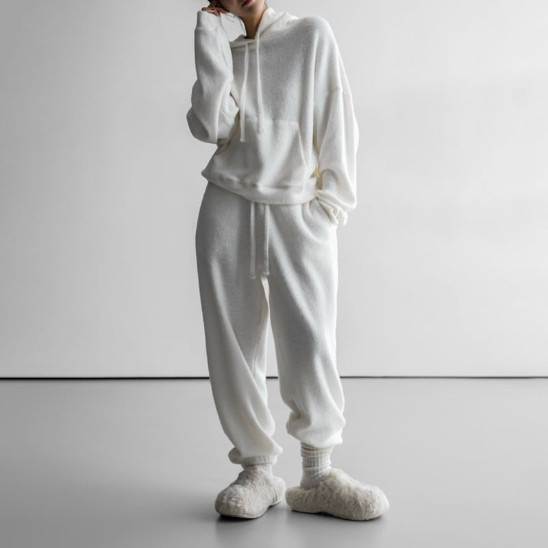Paper Moon - Korean Women Fashion - #womensfashion - Hairy Texture Cozy Jogger Pants - 8