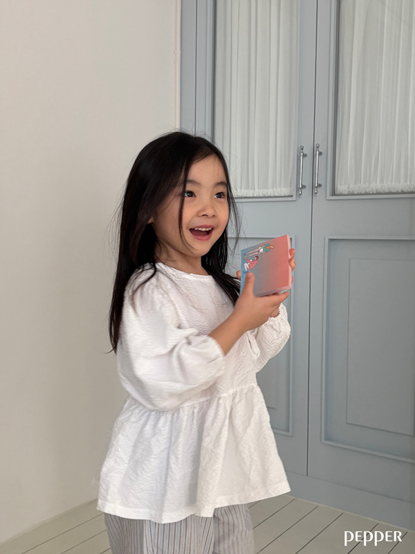 Pepper - Korean Children Fashion - #littlefashionista - Candy Puff Blouse - 11