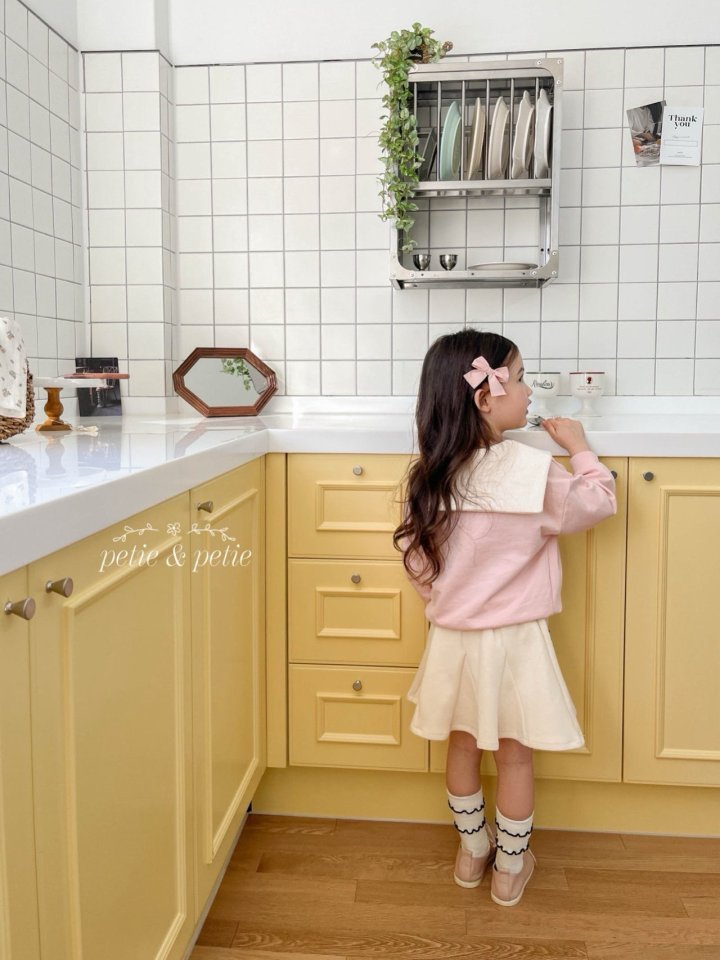 Petit & Petit - Korean Children Fashion - #stylishchildhood - Ribbon Collar Sweatshirt - 5