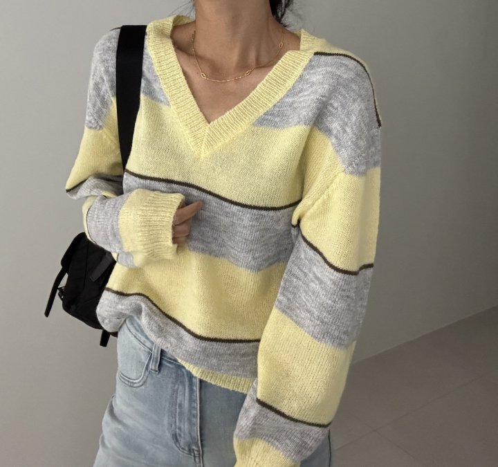 Ripple - Korean Women Fashion - #momslook - Kinder V-Neck Knit Top