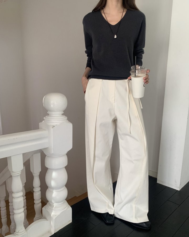 Something Else - Korean Women Fashion - #romanticstyle - Ribbon Hole V-Neck Knit - 10