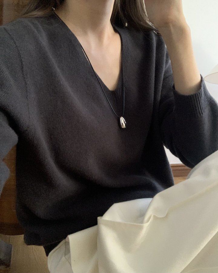 Something Else - Korean Women Fashion - #vintagekidsstyle - Ribbon Hole V-Neck Knit - 7