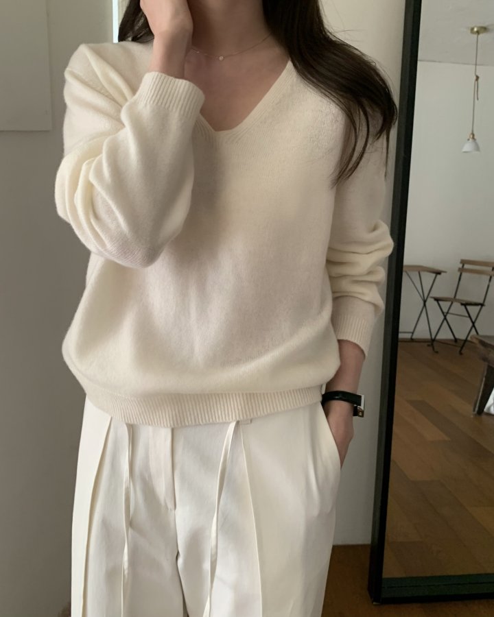 Something Else - Korean Women Fashion - #womensfashion - Ribbon Hole V-Neck Knit - 5