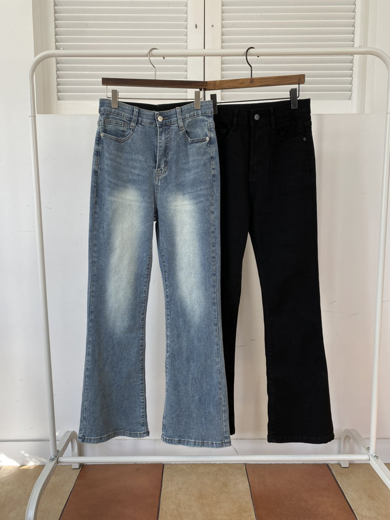 There By - Korean Women Fashion - #vintageinspired - In-Banding Bootcut Denim Pants - 12