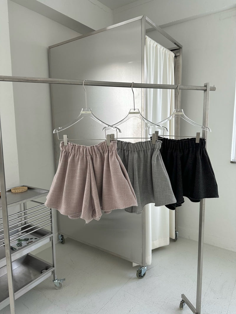 Uoov - Korean Women Fashion - #restrostyle - Kozel Shorts
