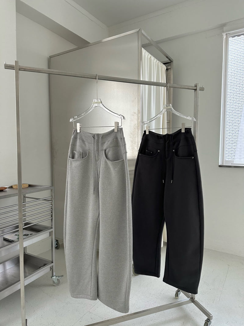 Uoov - Korean Women Fashion - #vintageinspired - December Pants