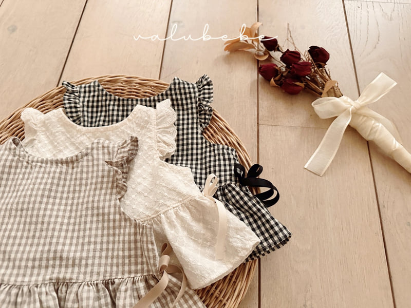 Valu Bebe - Korean Baby Fashion - #babyoninstagram - Lena Frill Vest