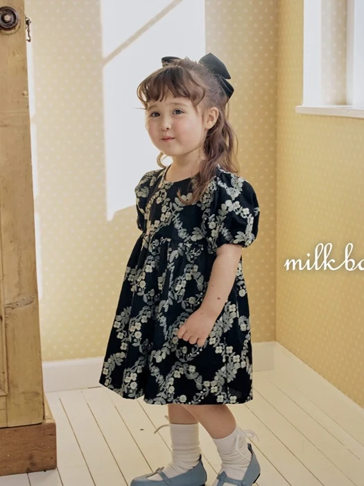 Rosa Embroidery One-piece Rosa Embroidery One-piece