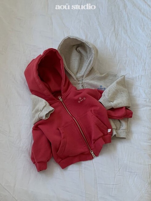 Aka Hoodie Zip-up Aka Hoodie Zip-up