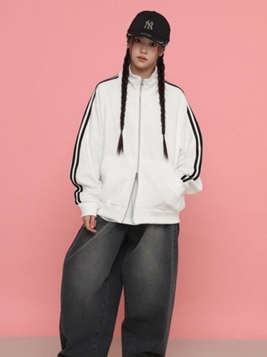 Double-Line Zip-Up Double-Line Zip-Up