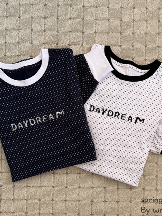 Day-Day Tee (MOM) Day-Day Tee (MOM)