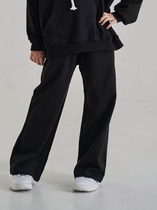 Straight Pants