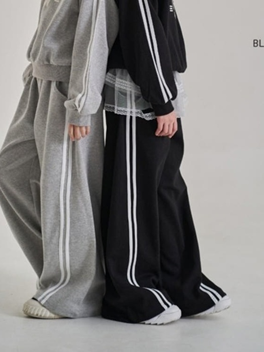 Diagonal Wide Pants