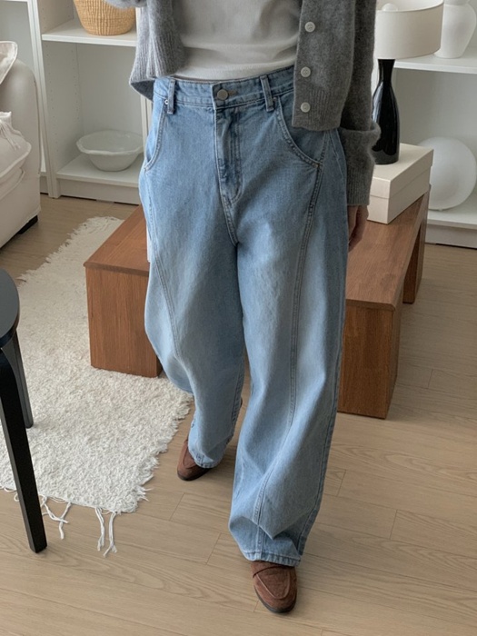 Seam Curve Round Denim Pants