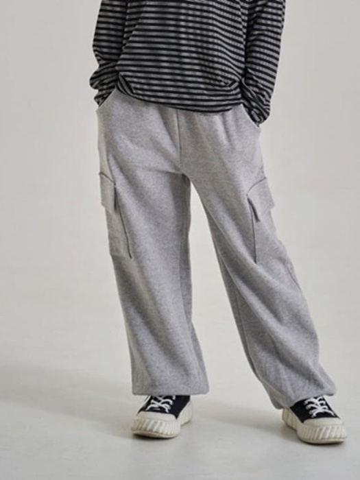 Loose-Fit Cargo Pants Loose-Fit Cargo Pants