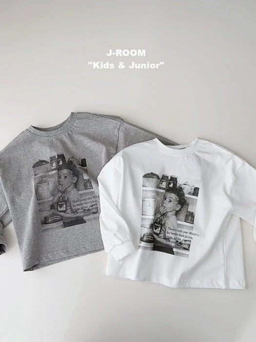 Welch’s Black White Graphic Tee