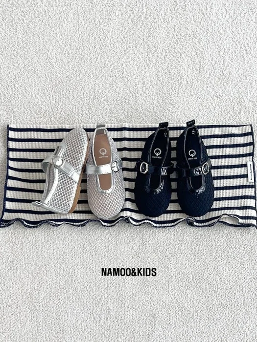 Mocha Mesh Flats